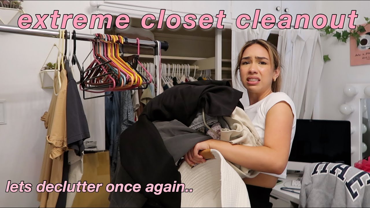 CLEANING OUT MY ENTIRE CLOSET *extreme* - YouTube