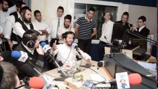 המנגנים | מוצ"ש חי עם מנחם טוקר | קומטאנץ - ראיון השקה 18.10.14