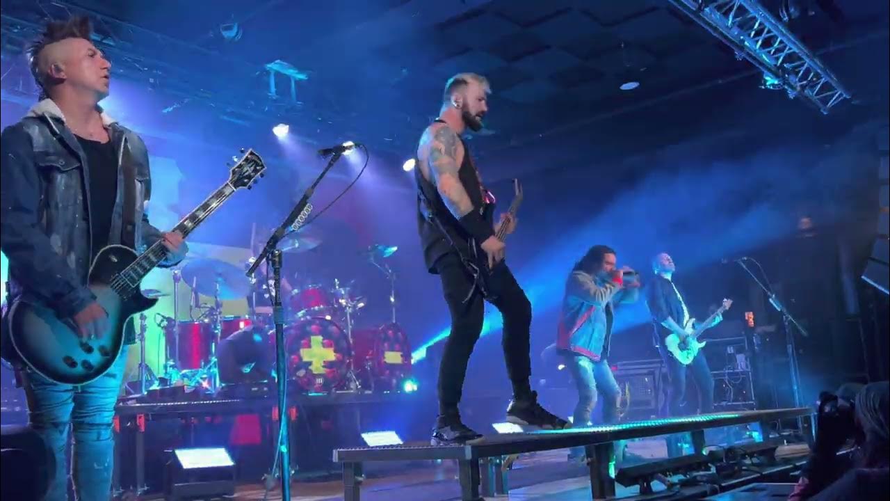 Pop Evil Paranoid (Crash & Burn) 4/22/23 Chicago, IL (4K & MV88