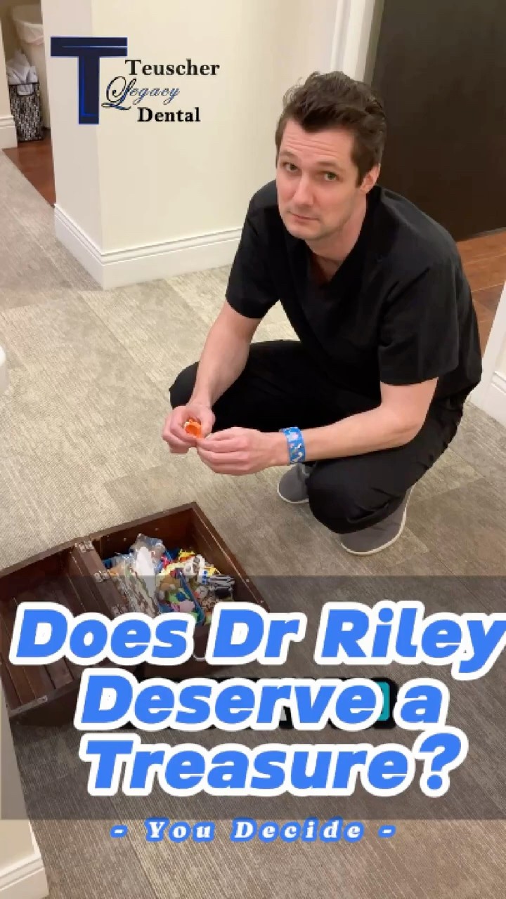 Video: Dr. Riley Teuscher at the treasure box at Teuscher Legacy Dental