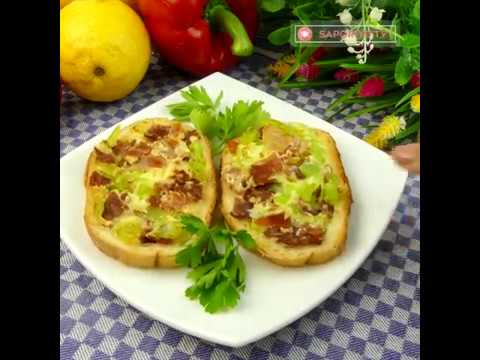 Video: Crostini Con Peperoncino Al Forno E Mozzarella