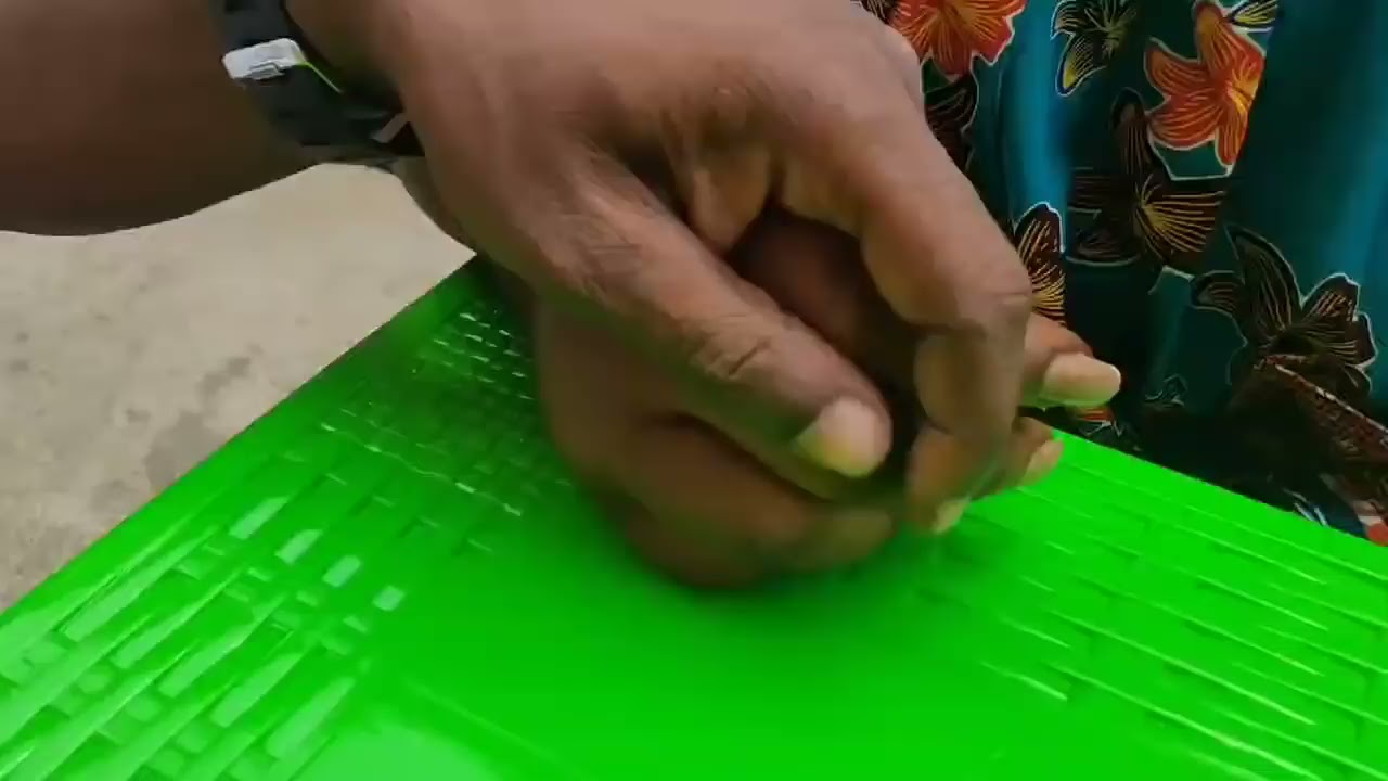 LA FEMME MATÉRIALISTE 🔥 THE MATERIALIST WOMEN 🔥