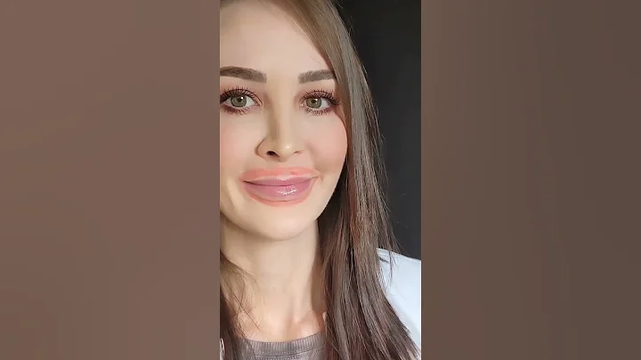 Here's How A Lip Flip Actually Works!!