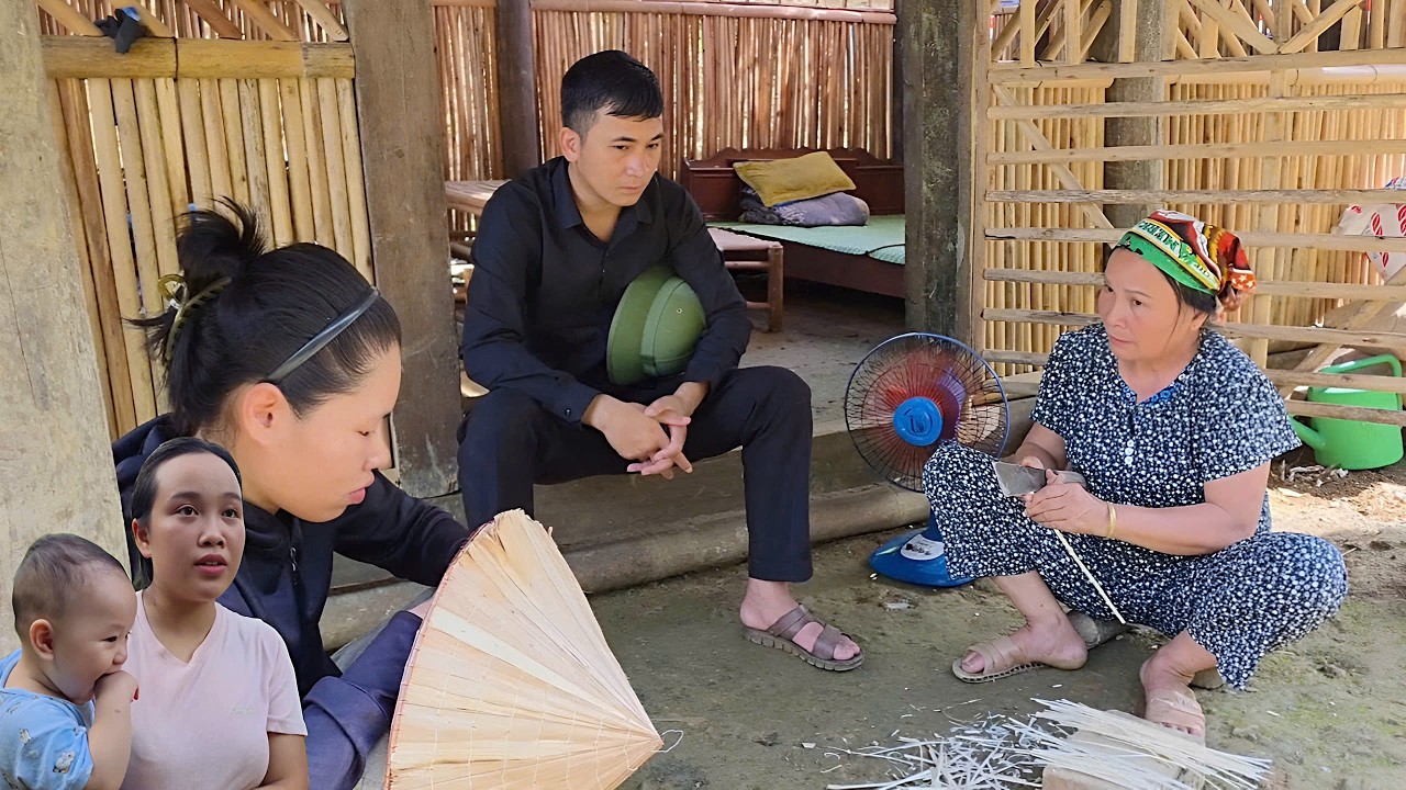 Thao and Mrs. Sung Tien are blaming each other for Linh running away from home.