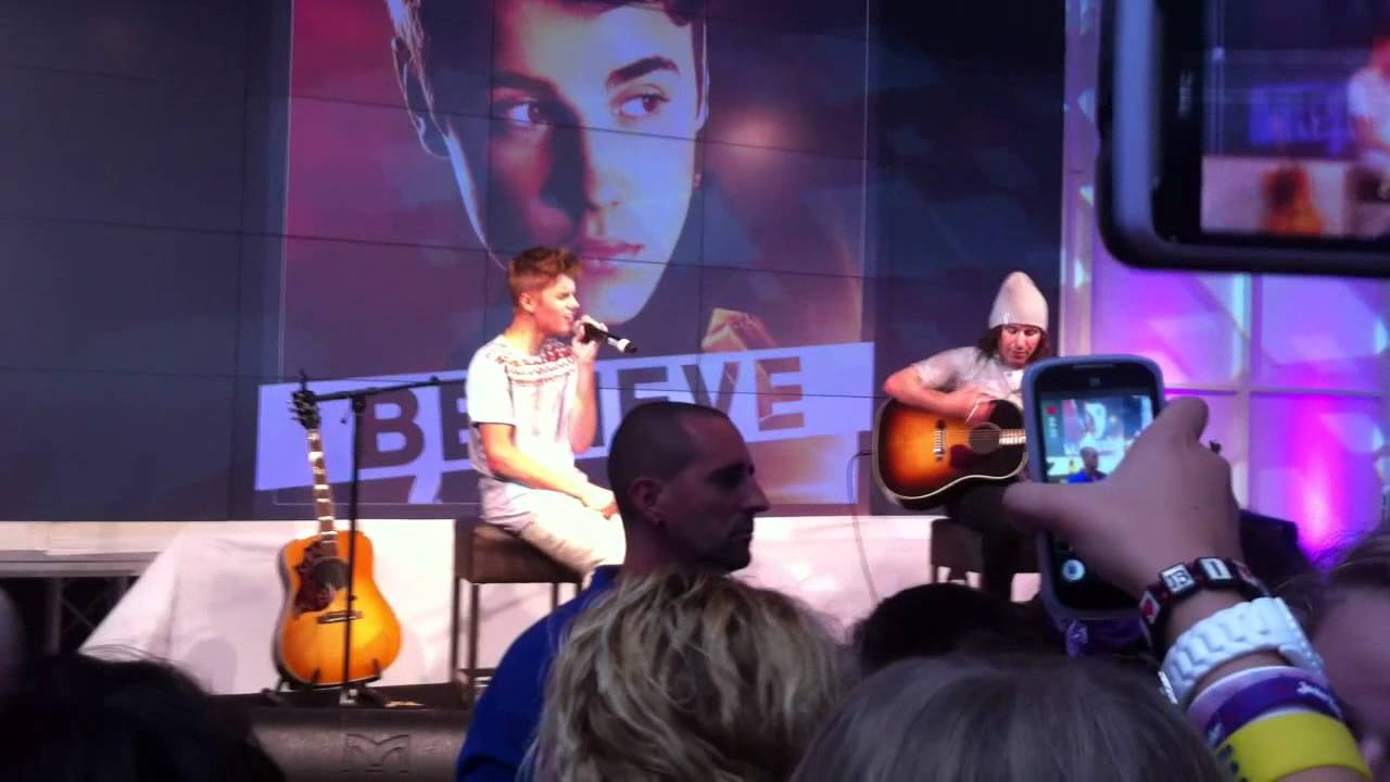 Justin Bieber Frankfurt Flughafen/Airport Privatkonzert 11.09.2012