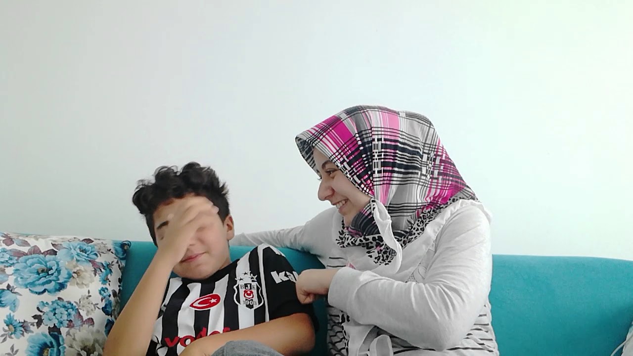 Misafirlikte maruz kaldığımız sorular (Vine) - YouTube