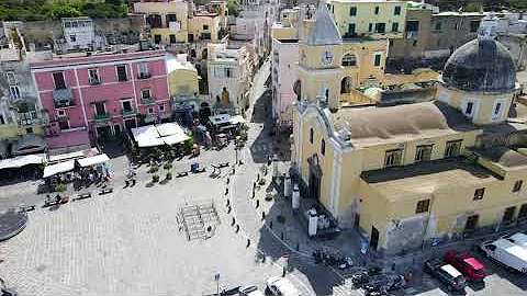 Come si chiamano i cittadini di Procida?