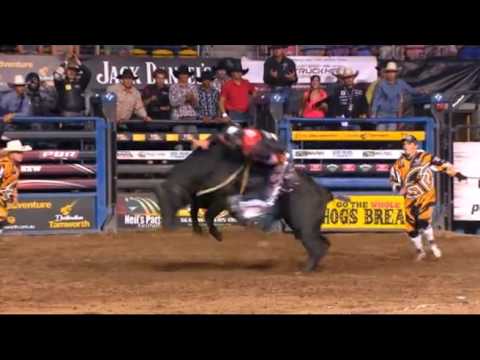 Justin Paton Vs Hell Bent Tamworth Invitational 2015 - YouTube Professional Bull Riders Australia (PBR Australia)