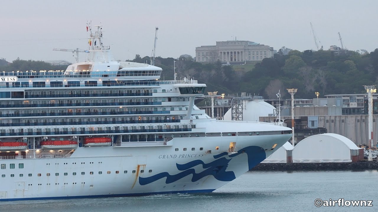 Cruise Ship Grand Princess Auckland 2022 YouTube
