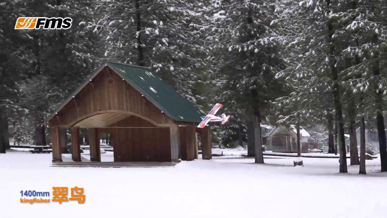 Flight-FMS 1400mm Kingfisher with skis in snow