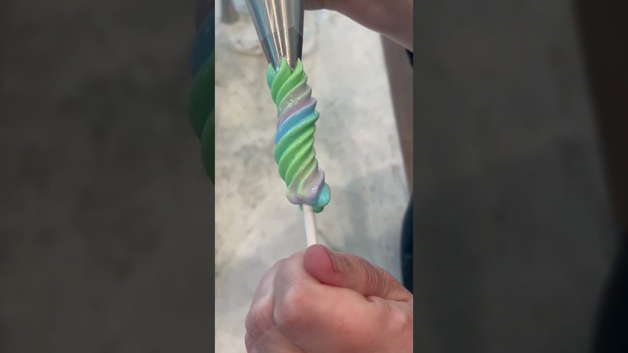 Green, Purple & Blue Meringue Pops😋