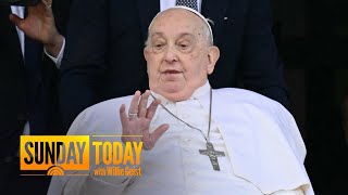 Pope Francis makes first public appearance before hospital release