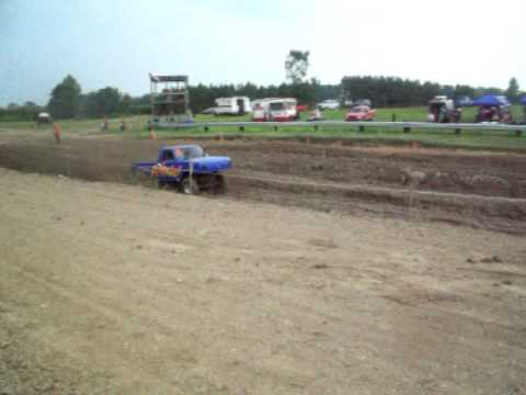 One MEAN ford ranger mudder,Fowlerville Farms mud,08/16/09 ...