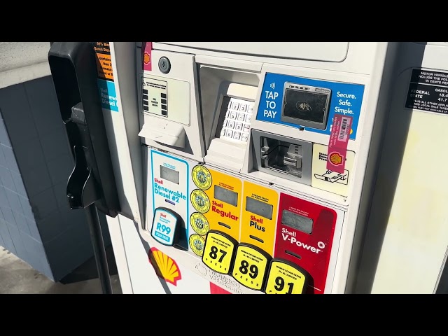 R99 Renewable Diesel #2 at a Shell gas station in San Diego, California, September 7th, 2023 class=