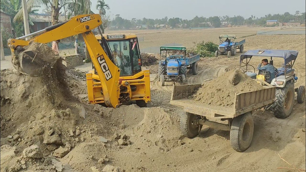 JCB 3DX PLUS Loading Mud in Sonalika Di 740 Mahindra 585 John Deere 5050 D Swaraj 843 Tractor | Jcb 