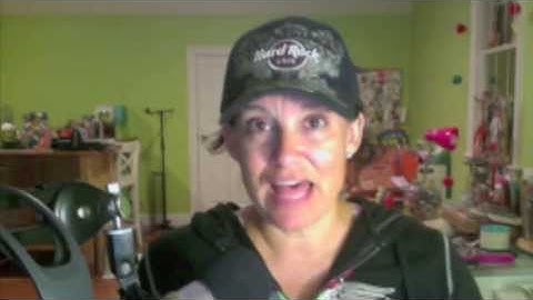 "How to Scrapbook Boy Layouts" from @lainehmann of layoutaday.com