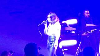 Chvrches Empty Threat live - Radio City NYC 10/15/2016