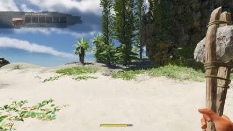 Stranded Deep - Killing a hog with crude spear