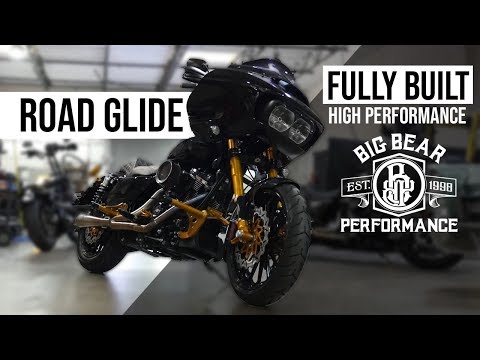 Video: Sa kuaj fuqi ka një Road Glide 2019?