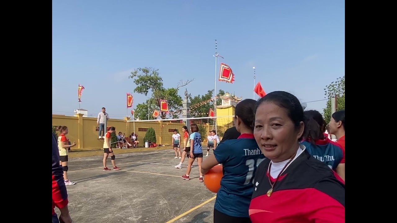 Giải bóng chuyền hơi nữ đền quốc mẫu Ninh Cường. An khang gặp Tây đường