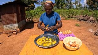 Aunthentic Africa 🌍 village Feast, flavorful eggs 🥚 and cabbage 🥬 creamy greengram golden chapati 