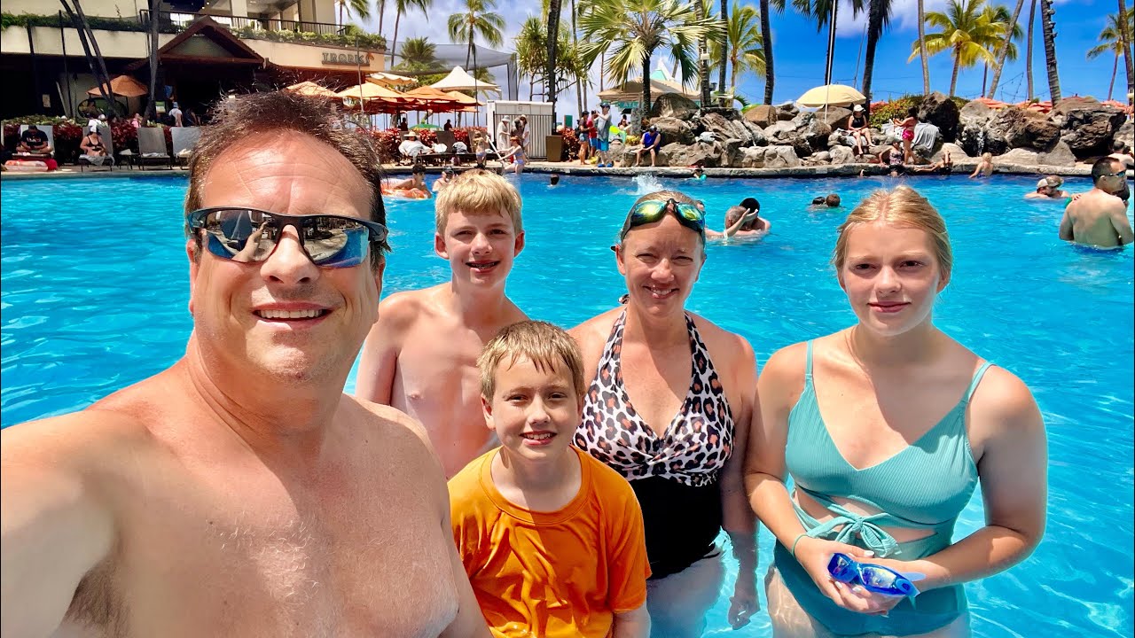 Hilton Hawaiian Village Waikiki Beach Resort - Our Paradise Pool. One of 5  pools and home to the best waterslide in Waikiki. #bestpoolsinwaikiki  #hiltonhawaiianvillage