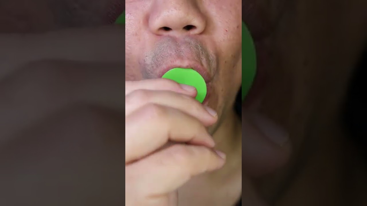 ASMR | Ring Pop Blue Raspberry | You can wear a ring around your finger, Push Pop 