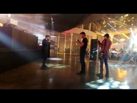 יפה בלבן כניסה חתן וכלה 