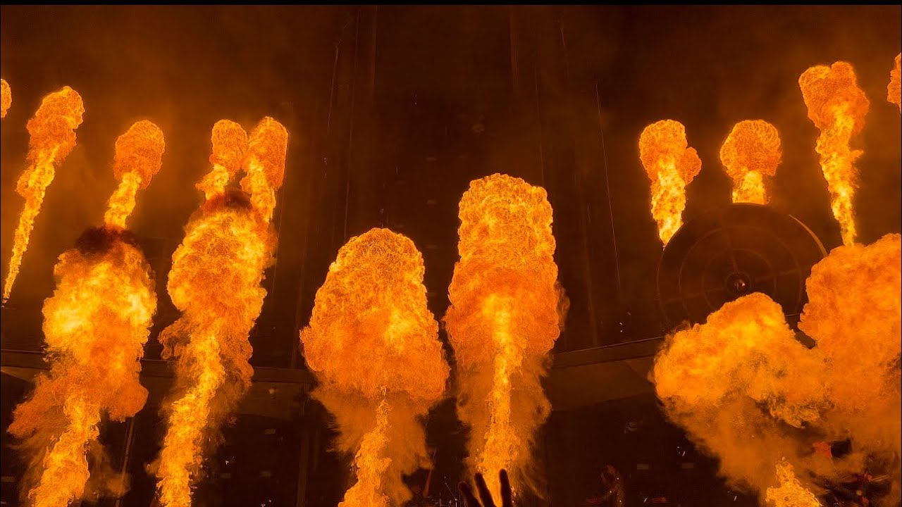 RAMMSTEIN - SONNE ( LIVE LOS ANGELES 9.24.2022 ). FEUER ZONE