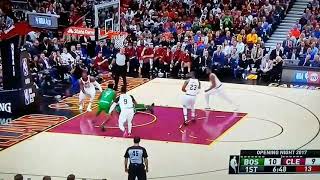 Gordon Hayward breaks foot