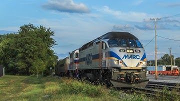 MARC, Amtrak, and Yard action in Brunswick Maryland (new GP39-3C!)