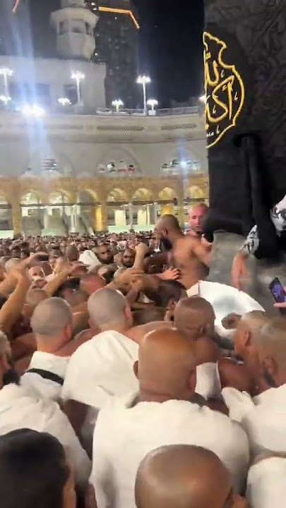 Allah ka mojaz hajar aswad bosa hajar asawd in makkah masjidalharam #hajreaswad makkah live mecca