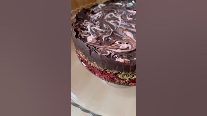 أخيييرا جربت كيكة شوكولاتة دبي😍The VIRAL Dubai Chocolate Cake #shorts #ترند
