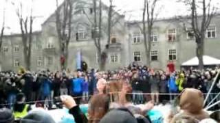 Bauchklatscher aus 11 meter höhe Weltrekord