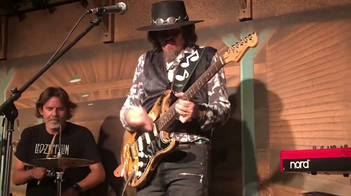 Stevie Ray Visited - Scuttle Buttin - Couldn't Sta...