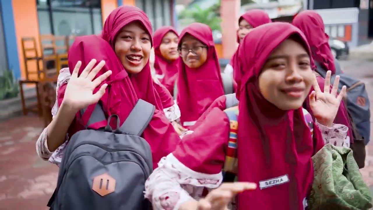 HAPPY GRADUATION SISWA-SISWI SDI AL BADAR ANGKATAN KE 18 | 14 JUNI 2025