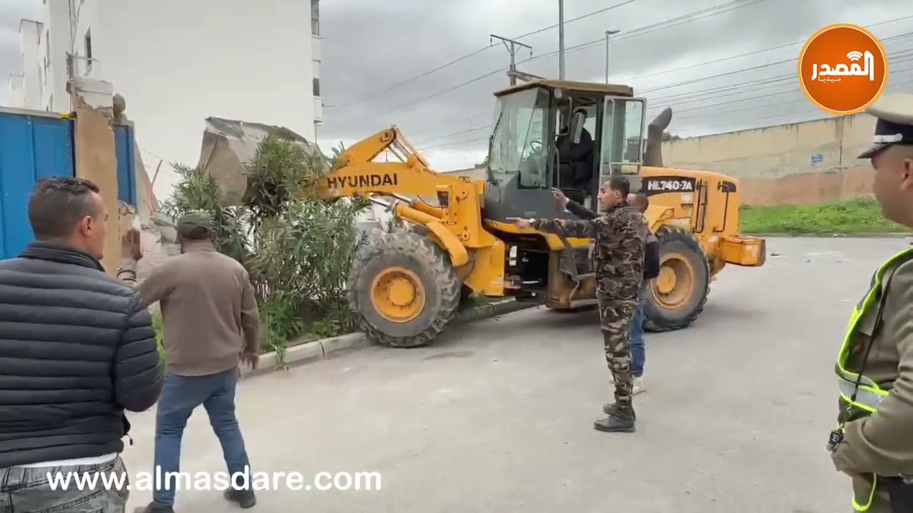 عمالة عين السبع تشرع في هدم البنايات المنزوعة الملكية لإنجاز مشروع القطار الفائق السرعة لفائدة ONCF