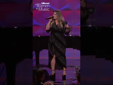 Kelly Clarkson Says "There's Room For Everyone" During Her Powerhouse Speech | Billboard #Shorts