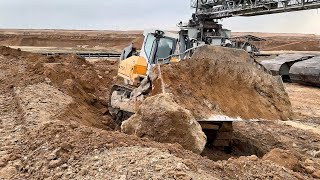 Liebherr Dozer Toprağı YIRTIYOR 2 #bulldozer #dozer #liebherr #caterpillar #komatsu #nasılyapılır