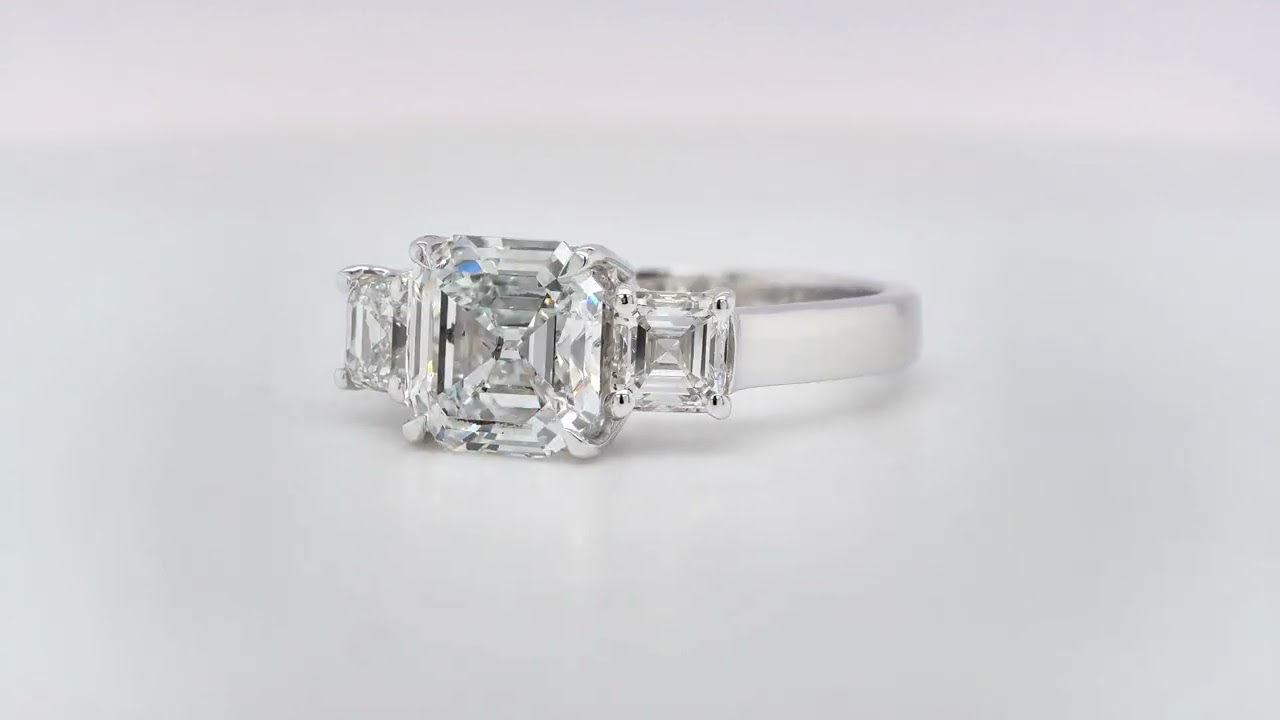 Bague Fiançailles 3 Pierres Moissanite Taille Asscher – Or Blanc Plaqué Argent 925