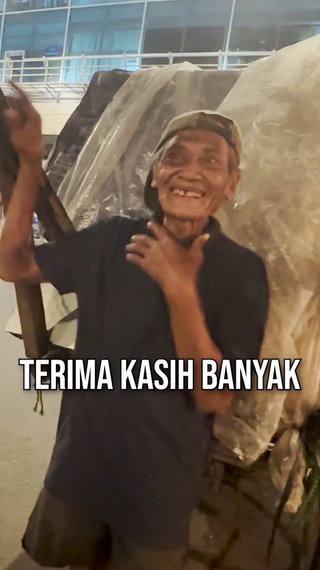 Sehat selalu ya Pak ? #baimwong #baimwongberbagi #janganlelahberbagi #sayangkaliansemua