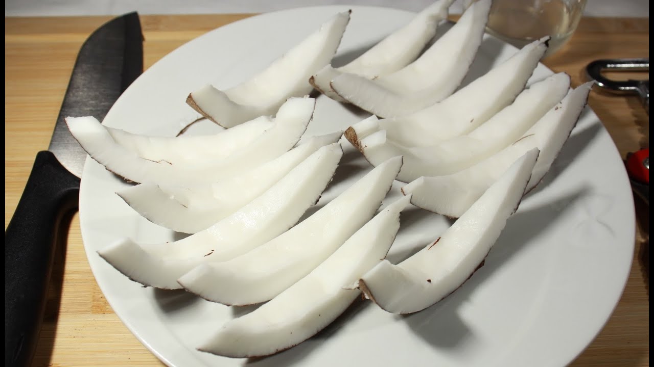 COME APRIRE UN COCCO A SPICCHI PERFETTI | How to open a coconut in perfect segments