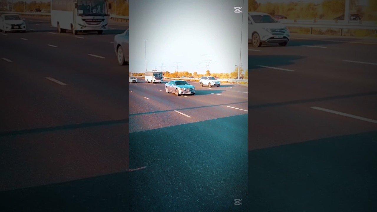 🔥 Dodge Charger Beast Mode on the Highway | Muscle Car Vibes 🚗💨