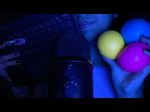 ASMR - OBJETOS RANDOM & MOUTH SOUNDS CON VISUALES