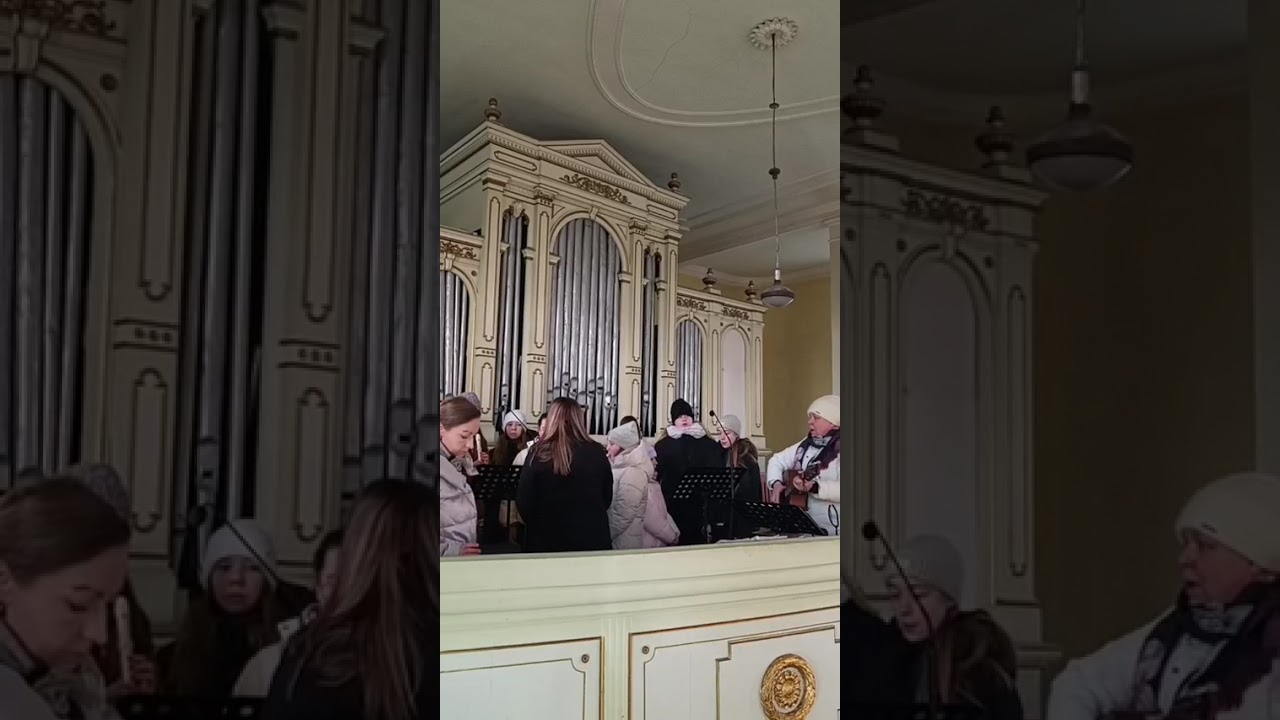 Tryumfy Króla niebieskiego  parafia pw.  Wniebowzięcia NMP Boże Nutki Czerwona Woda