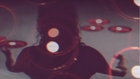 The Wow Signal - Whores and Queens