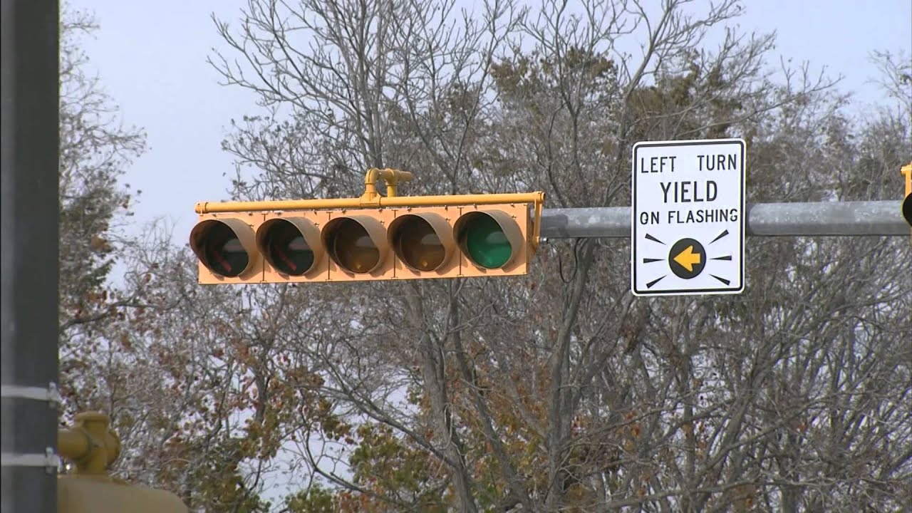 Flashing Yellow Arrow Turn Signal Youtube 