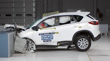 2013 Mazda CX-5 moderate overlap IIHS crash test