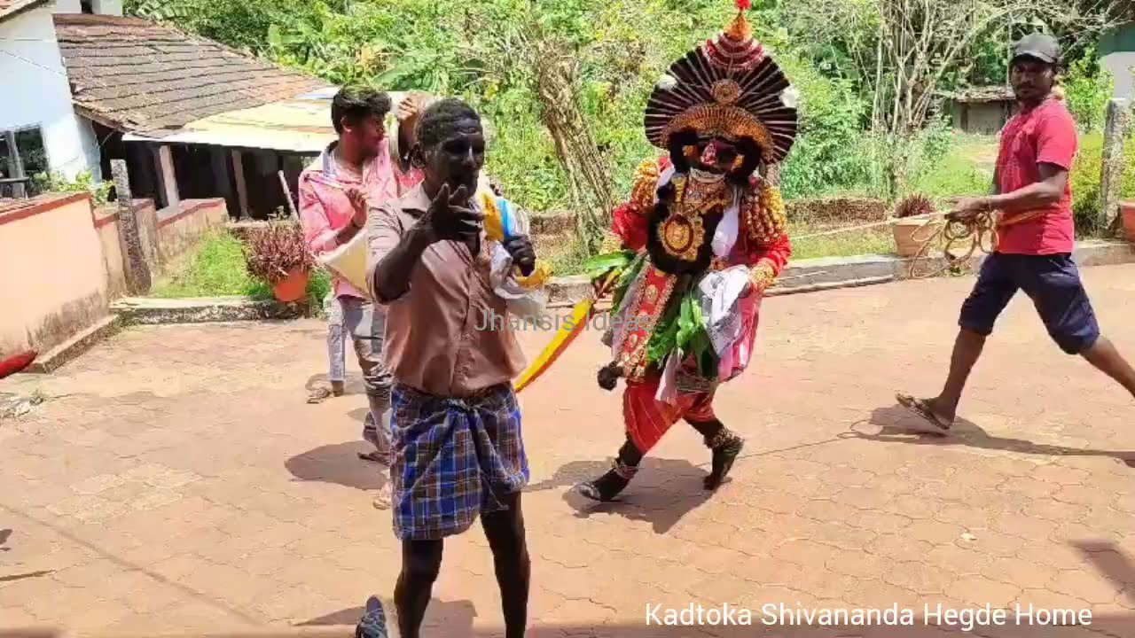 ಚೌಕಗ್ರಾಮದಲ್ಲಿ ಮಾತ್ರ ಈ ಕಾಮನ ಹಬ್ಬ. ಕಡತೋಕದಲ್ಲಿ ವಿವಿಧ ಪಂಗಡದ ಕಾಮನ ಕುಣಿತ. ಹೋಳಿಹಬ್ಬದ ಸಂಭ್ರಮ #ಹೋಕ್ಯೋ #ಹೋಕ್ಯಾ