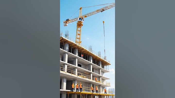 Too Old to Hold: Shocking Crane Collapse at Construction Site! 🫨⚡ #crane #construction #fail